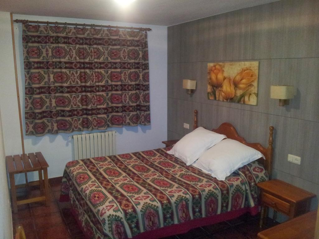 Apartamentos Petronilla Benasque Rom bilde